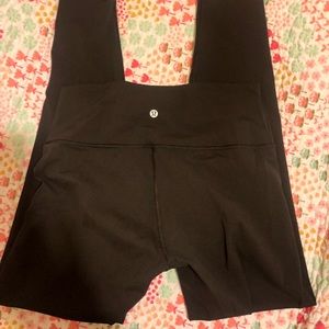LuLulemon black leggings